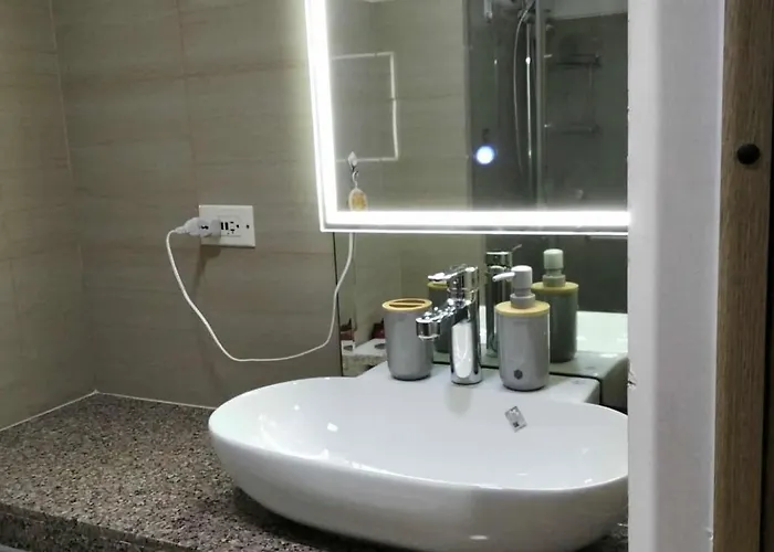Urban Haven At Shore Residences Near Moa