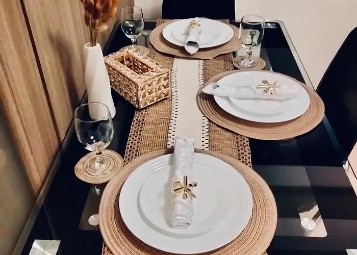 Urban Haven At Shore Residences Near Moa *